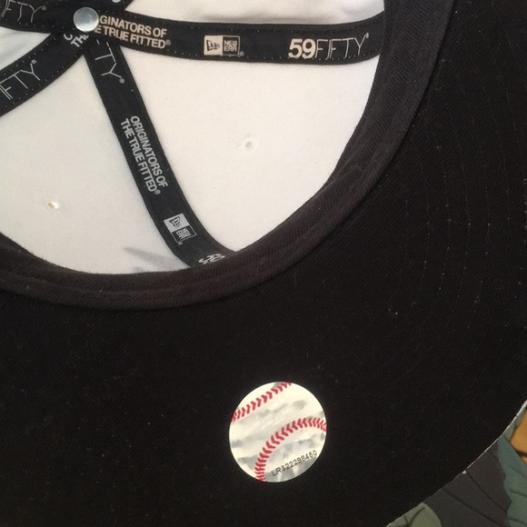 Hat - Picture 5 of 5